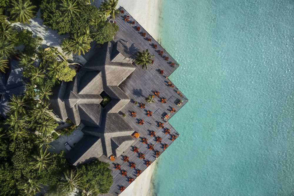 Lagoon Bar at Sun Siyam Olhuveli thumbnail 2